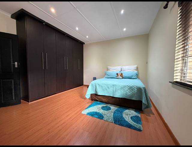 3 BEDROOM HOUSE FOR SALE IN SCOTTBURGH SOUTH